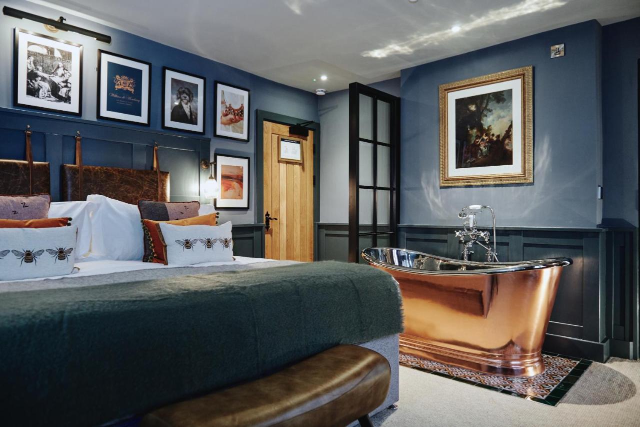 Kings Arms - Egham-Windsor Hotel Buitenkant foto