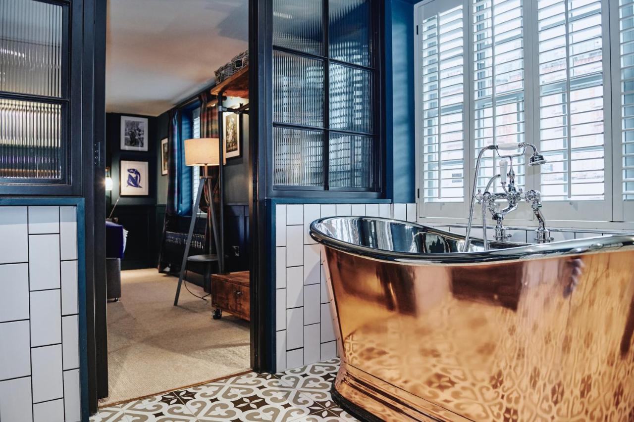 Kings Arms - Egham-Windsor Hotel Buitenkant foto