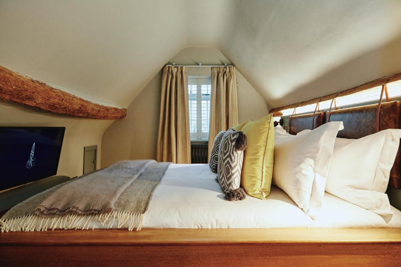 Kings Arms - Egham-Windsor Hotel Buitenkant foto